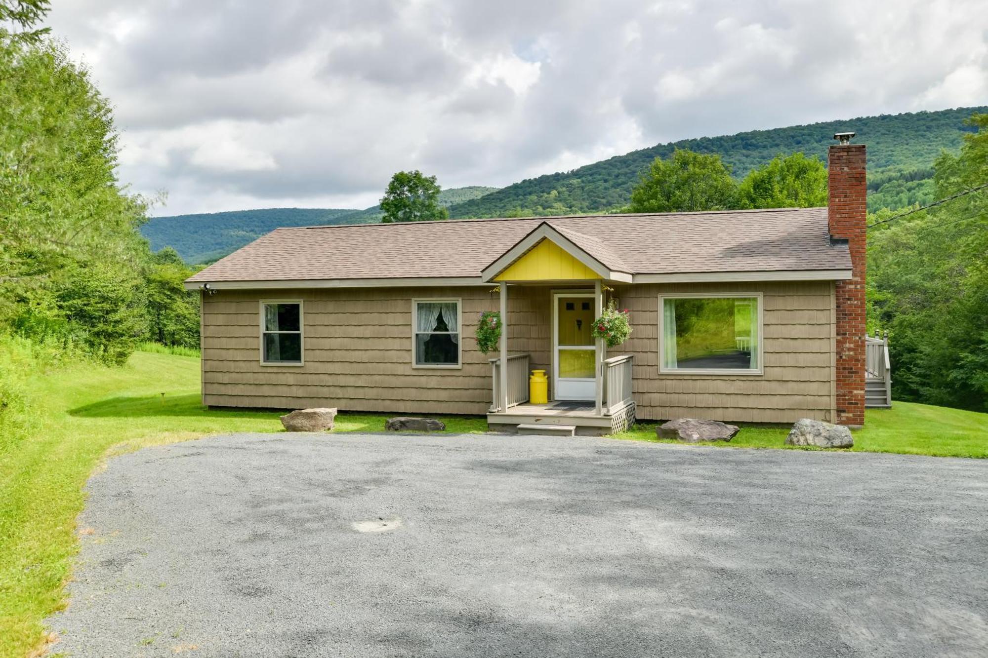 Quiet Catskills Getaway With Deck And Mtn Views New Kingston Luaran gambar