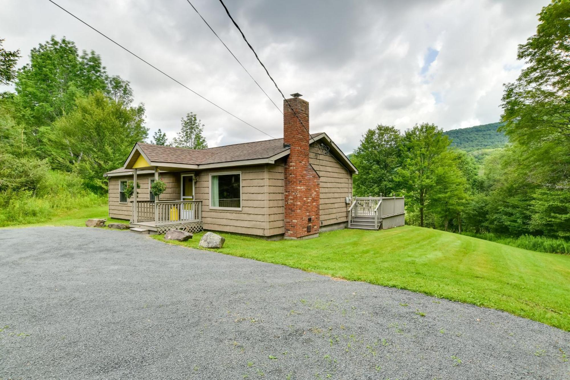 Quiet Catskills Getaway With Deck And Mtn Views New Kingston Luaran gambar